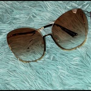 Sunglasses 20$